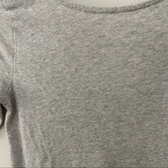 Madewell Gray Fitted Sleeve T-Shirt Blouse with Scoop Back - Picture 4 of 7